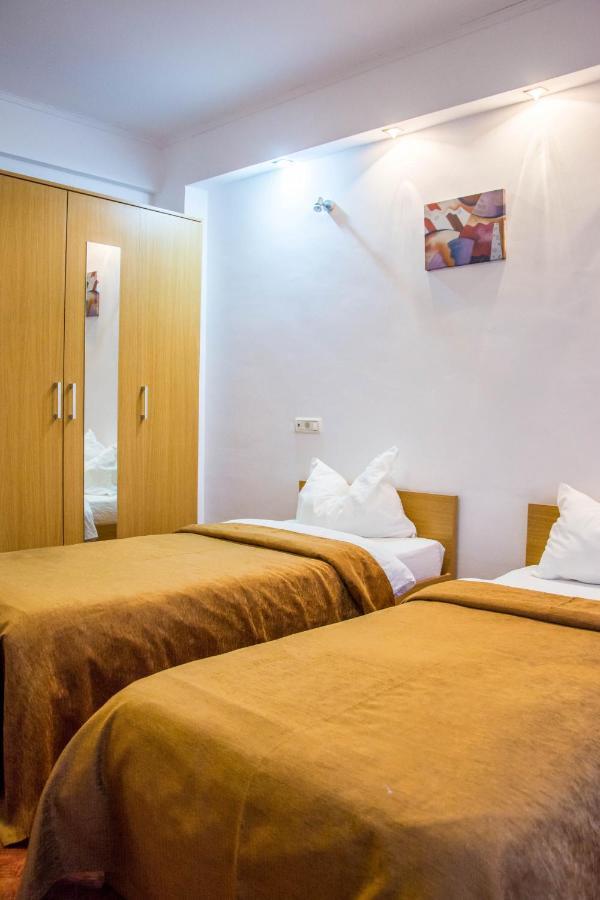 Hotel Riga Arad Luaran gambar