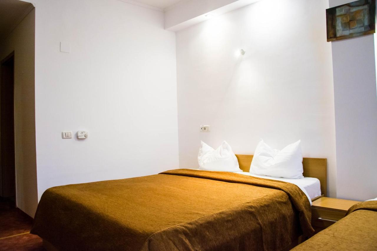 Hotel Riga Arad Luaran gambar